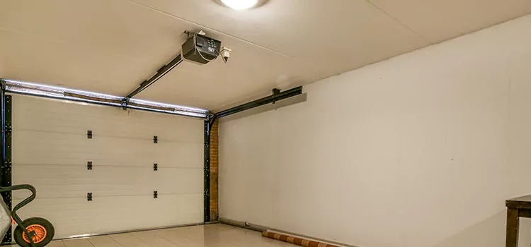 Top-Rated Garage Door Opener Installation in Delson, QC